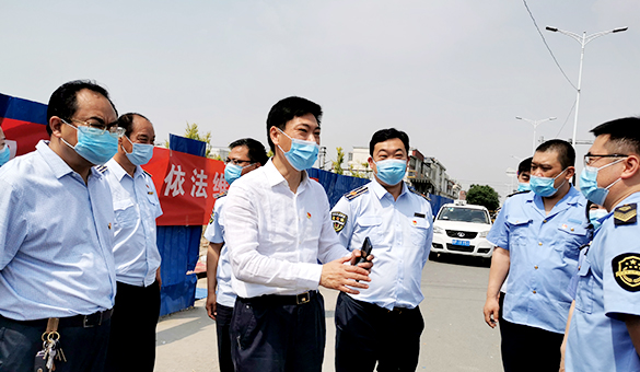 5月14日，北京市人力资源和社会保障局、北京市市场监督管理局会同昌平区人力资源社会保障和市场监管部门联合开展清理整顿人力资源市场秩序统一执法行动。.jpg